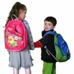 Школьный рюкзак «на вырост»: чем он опасен?